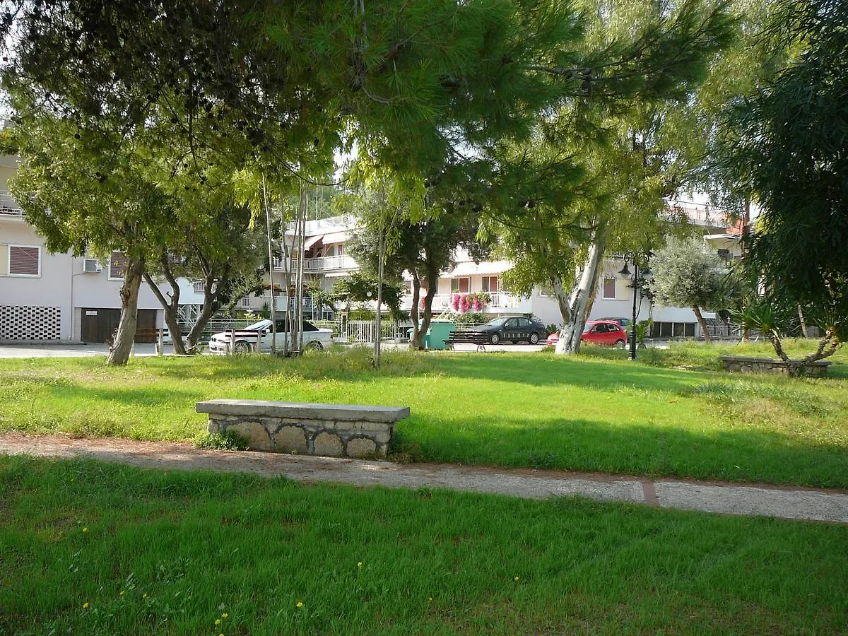 Apartments Juli Nea Poteidaia