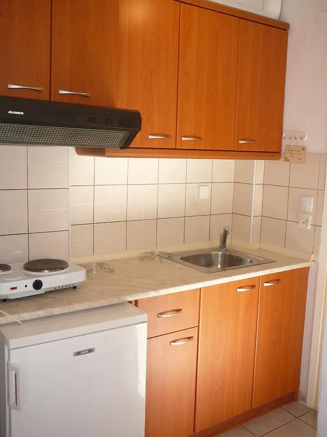 Apartments Juli Nea Poteidaia